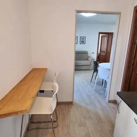 Casa Degli Ulivi A - House With Garden Near The Cir Lni00059 Appartamento