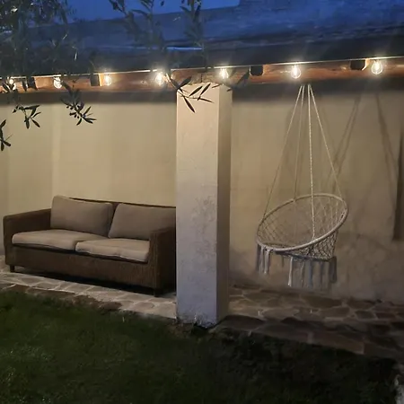 Casa Degli Ulivi A - House With Garden Near The Cir Lni00059 Appartement