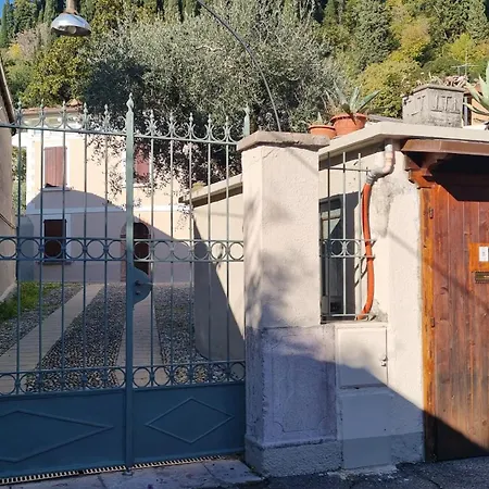 Casa Degli Ulivi A - House With Garden Near The Cir Lni00059 公寓